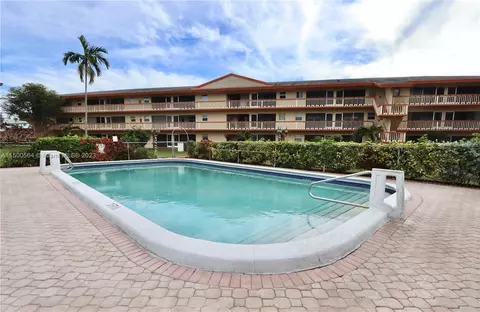 5300 Washington St #H138, Hollywood, FL 33021