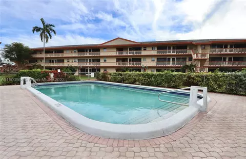 5300 Washington St #H138, Hollywood, FL 33021
