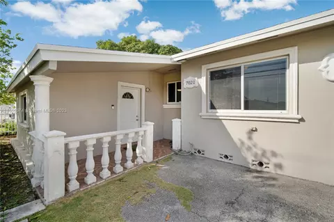 7021 SW 16th St, Miami, FL 33155