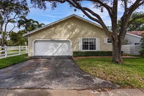 14502 SW 142nd Ct Cir S, Miami, FL 33186