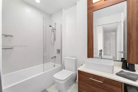 601 NE 27th St #101, Miami, FL 33137 photo 24
