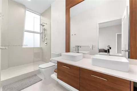 601 NE 27th St #101, Miami, FL 33137 photo 28