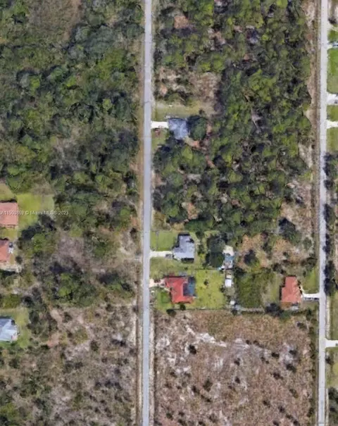 814 Edison Ave, Lehigh Acres, FL 33972