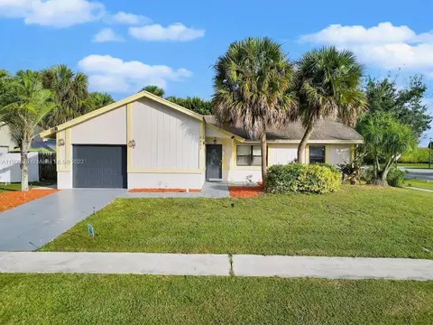 9883 Liberty Ct, Boca Raton, FL 33434