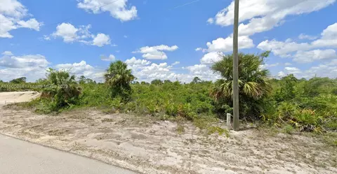 3004 72nd St, Lehigh Acres, FL 33971