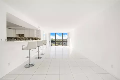 1000 Parkview Dr #501, Hallandale Beach, FL 33009