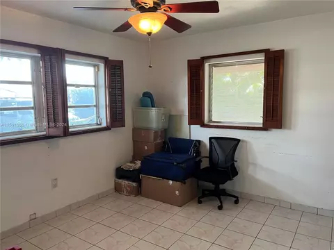 1329 W 76th St, Hialeah, FL 33014 photo 9