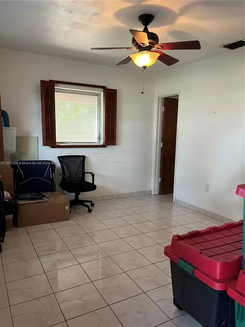 1329 W 76th St, Hialeah, FL 33014 photo 10