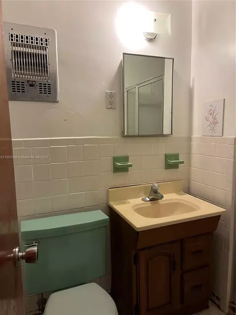 1329 W 76th St, Hialeah, FL 33014 photo 7