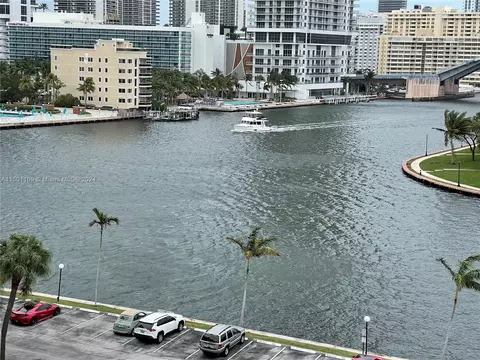 200 Leslie Dr #828, Hallandale Beach, FL 33009
