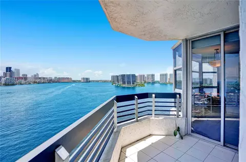 19101 NE 36th Ct #2612, Aventura, FL 33180