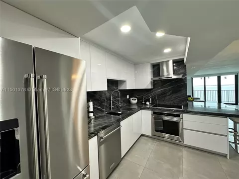 1820 S Treasure Dr #306A, North Bay Village, FL 33141
