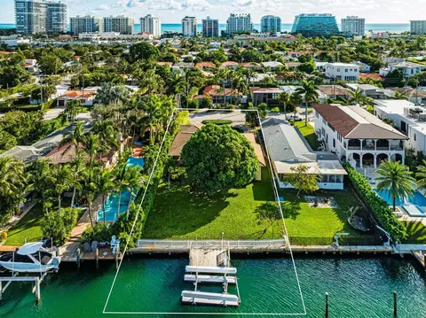 9450 Bay Dr, Surfside, FL 33154