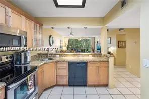 3051 S Palm Aire Dr #207, Pompano Beach, FL 33069