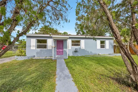 1485 NE 140th St, North Miami, FL 33161