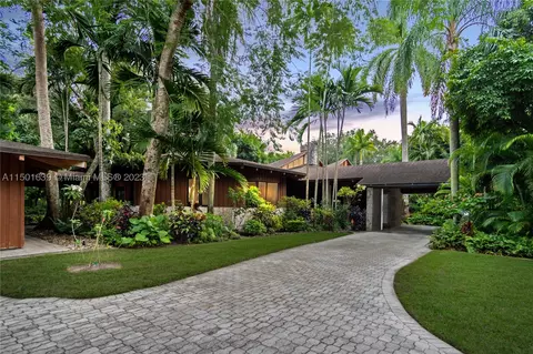 6760 SW 94th St, Pinecrest, FL 33156