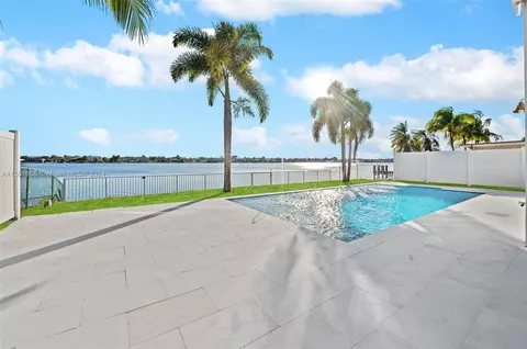 19134 NW 24th Ct, Pembroke Pines, FL 33029