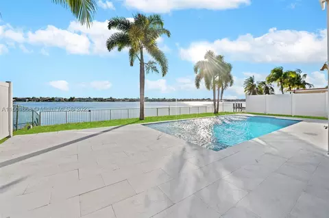 19134 NW 24th Ct, Pembroke Pines, FL 33029