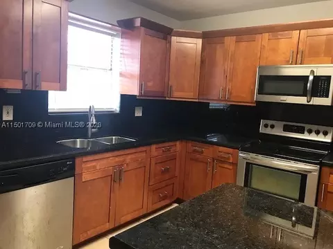 2836 Fillmore St #36, Hollywood, FL 33020