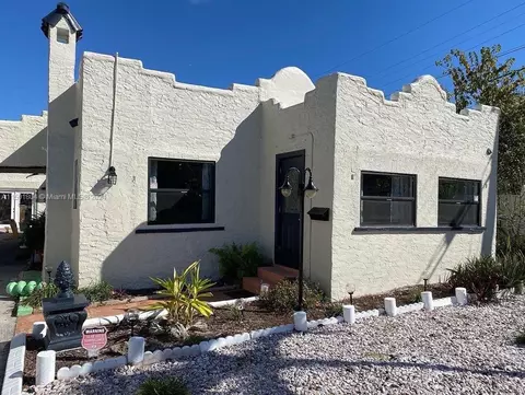 703 Lytle St, West Palm Beach, FL 33405