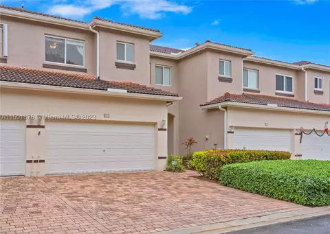 2371 SE 19th St, Homestead, FL 33035