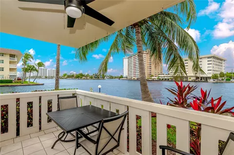 1889 S Ocean Dr #111, Hallandale Beach, FL 33009