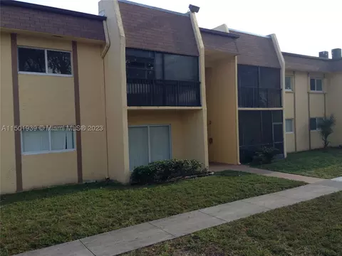 2866 NW 55th Ave #1C, Lauderhill, FL 33313