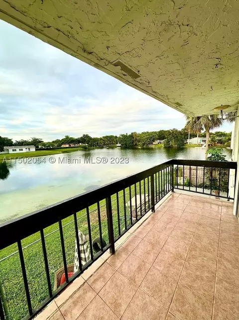 8301 SW 142nd Ave #B210, Miami, FL 33183