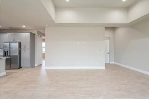 Living - 107 Bethlehem, La Belle, FL 33935 photo 5 of 7