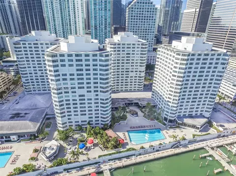 999 Brickell Bay Dr #1908, Miami, FL 33131