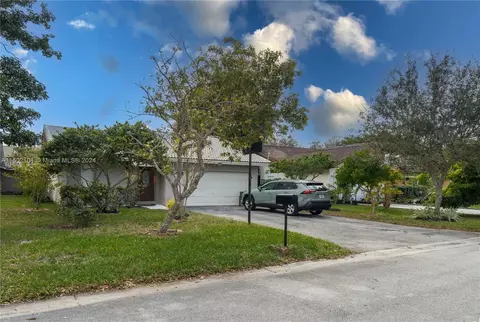 11466 NW 23rd St, Coral Springs, FL 33065