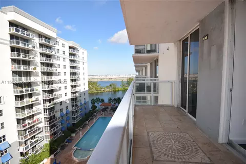 5077 NW 7th St #1218, Miami, FL 33126