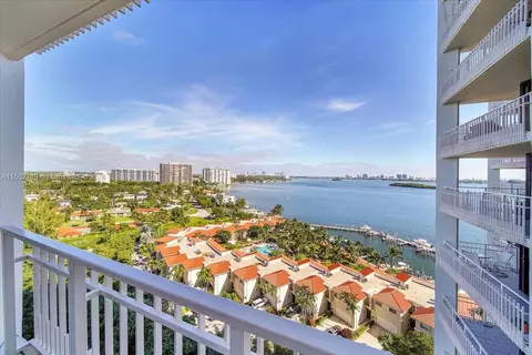 4000 Towerside Ter #1605, Miami, FL 33138