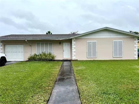 18001 SW 91st Ave, Palmetto Bay, FL 33157
