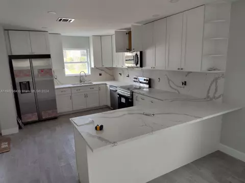 1042 23rd St, West Palm Beach, FL 33407