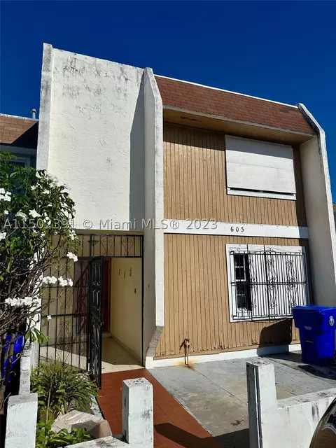 603 NW 10th St, Miami, FL 33136