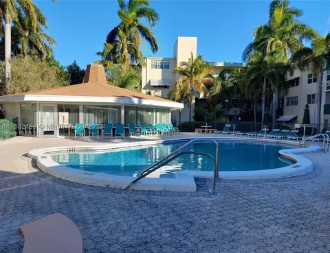 1333 E Hallandale Beach Blvd #243, Hallandale Beach, FL 33009