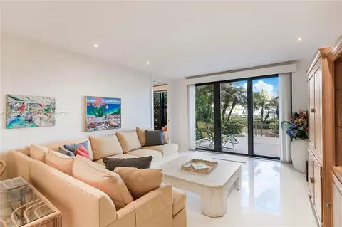 1111 Crandon Blvd #B105, Key Biscayne, FL 33149