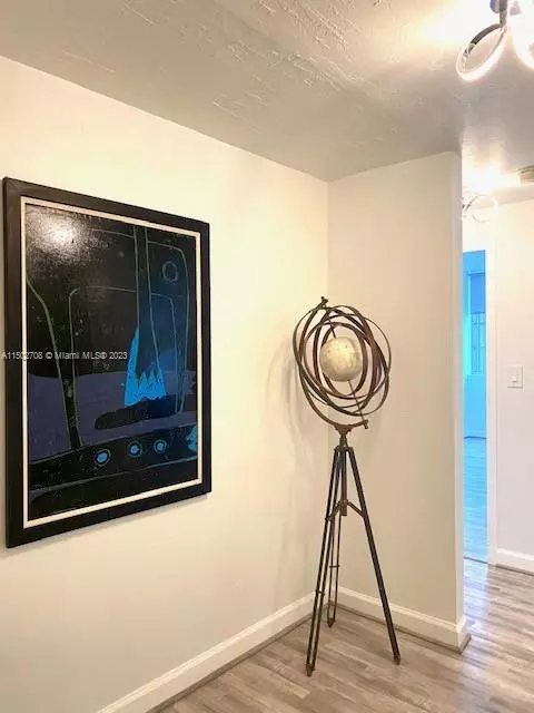 1408 Brickell Bay Dr #607, Miami, FL 33131