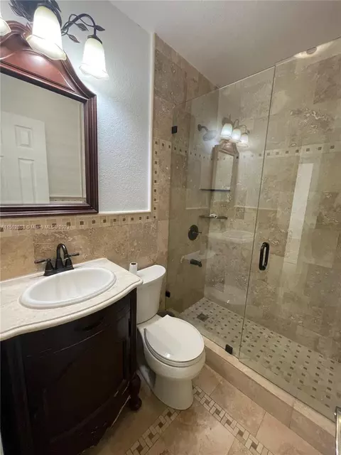 551 E 60th St, Hialeah, FL 33013 photo 21