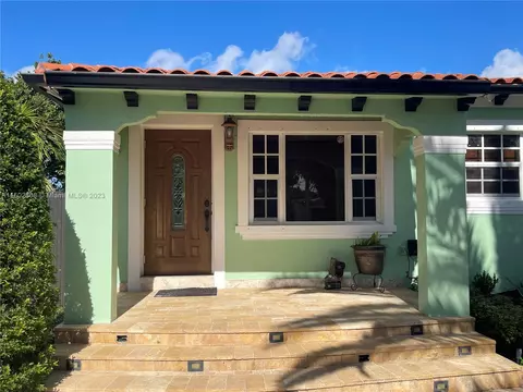 551 E 60th St, Hialeah, FL 33013 photo 6
