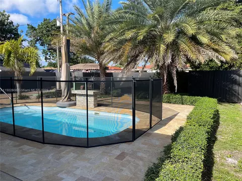 551 E 60th St, Hialeah, FL 33013 photo 46