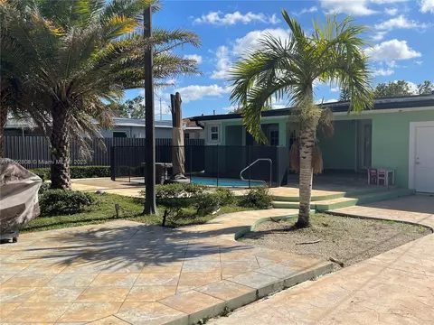 551 E 60th St, Hialeah, FL 33013 photo 56