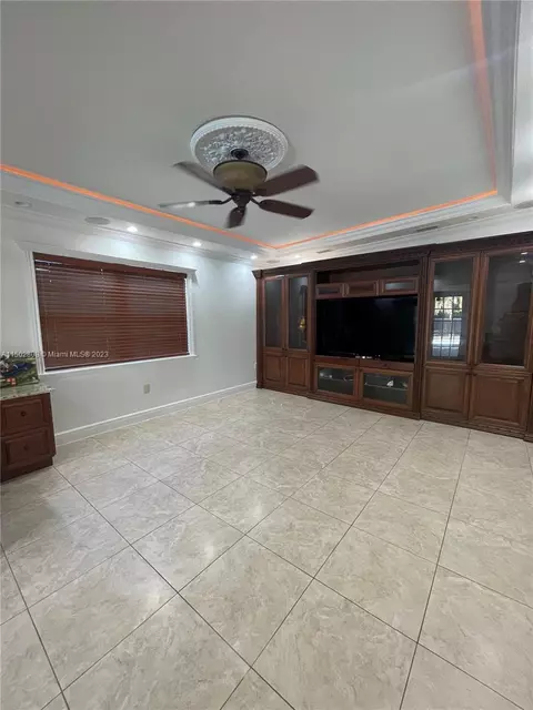 551 E 60th St, Hialeah, FL 33013 photo 34