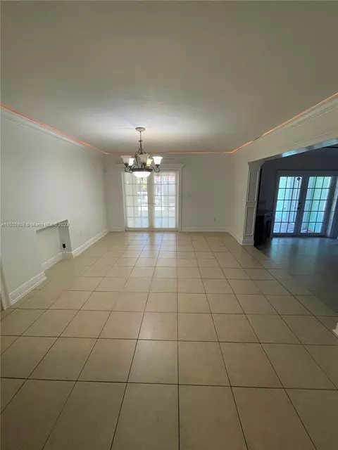 551 E 60th St, Hialeah, FL 33013 photo 23