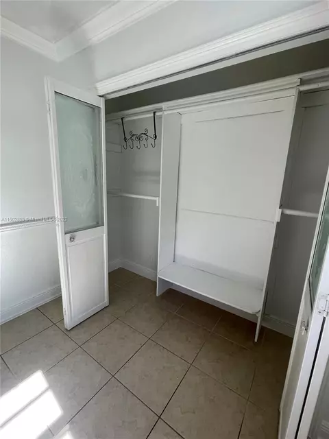 551 E 60th St, Hialeah, FL 33013 photo 16
