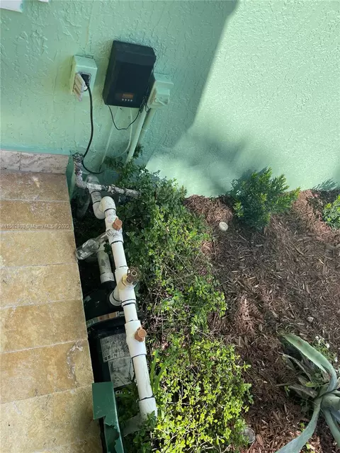 551 E 60th St, Hialeah, FL 33013 photo 63