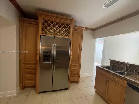 551 E 60th St, Hialeah, FL 33013 photo 14