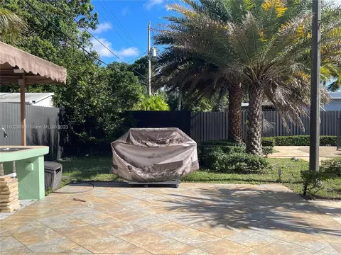 551 E 60th St, Hialeah, FL 33013 photo 55