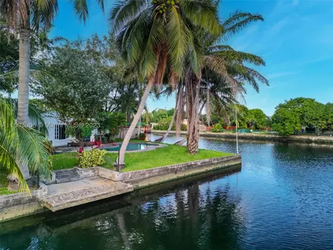2702 Scott St, Hollywood, FL 33020